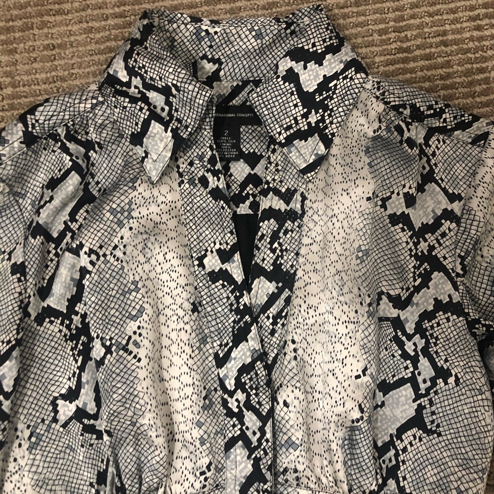 100% Silk Snakeskin print long sleeve mini dress - Picture 9 of 12